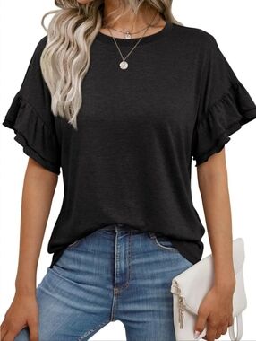 Cute Alexis ziva pleated tee, ribbon embellis short sleeves in great condition.